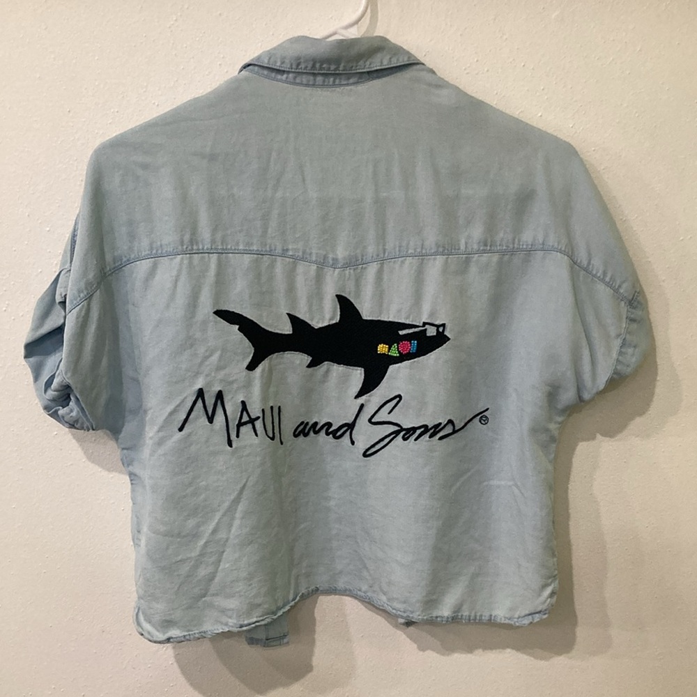 Rare Limited Edition Shark Tee - Picture 2 of 9
